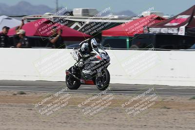 media/Oct-05-2025-CVMA (Sun) [[beeef4f201]]/Race 2-Supersport Middleweight/